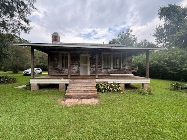 Primary Photo - 11917 N Harrells Ferry Rd
