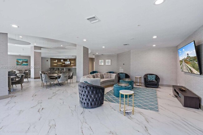 Building Photo - 5200 N Ocean Dr