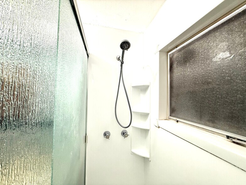 Building Photo - 2626 Corvalis Ave