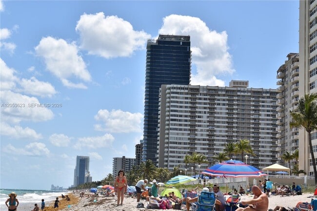 Building Photo - 1865 S Ocean Dr