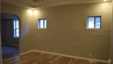 Building Photo - Beautifully Remodeled 3-Bedroom Single Fam...