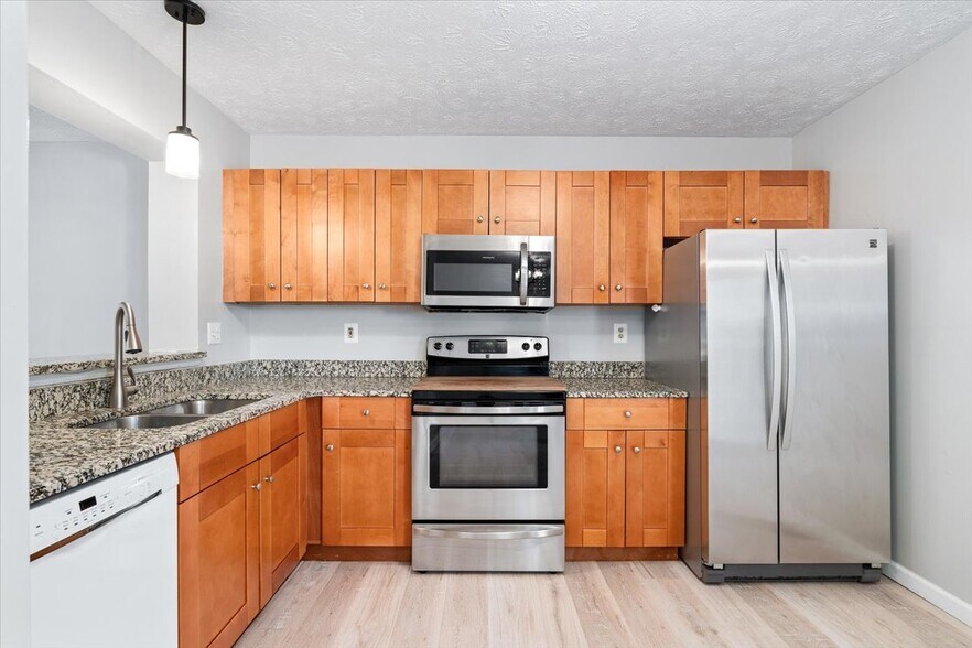 Building Photo - 4975 Pintail Ct