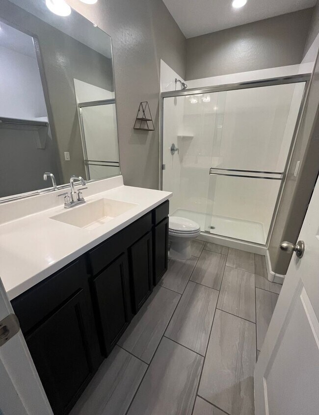 Building Photo - 8530 W Millerton Way