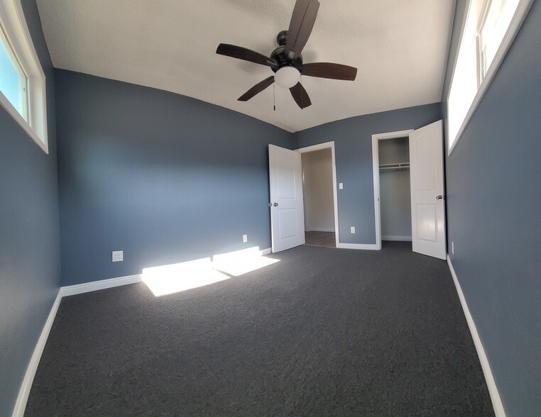 Building Photo - 731 1/2 Via Altamira