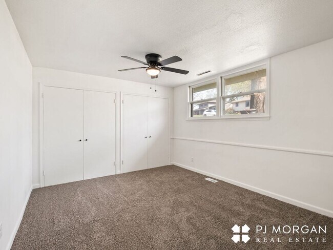 Building Photo - 3 Bedroom, 2.5 Bathroom, 2 Bonus Rooms - N...