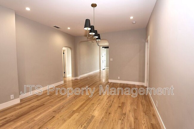 Building Photo - 809 Figueroa St