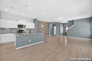 Building Photo - 10331 Barbeque Bay