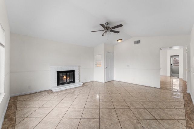 Building Photo - 3551 Acorde Ave