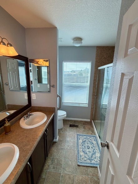 Building Photo - 6743 Harvey Ln