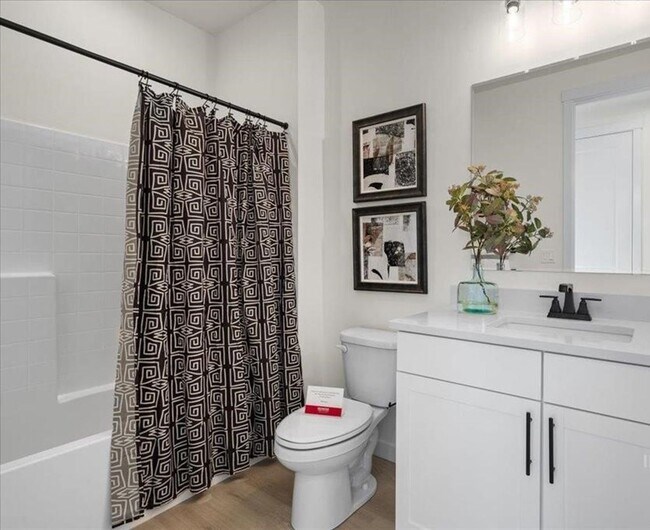 Building Photo - Brand New Town Home - Star Idaho