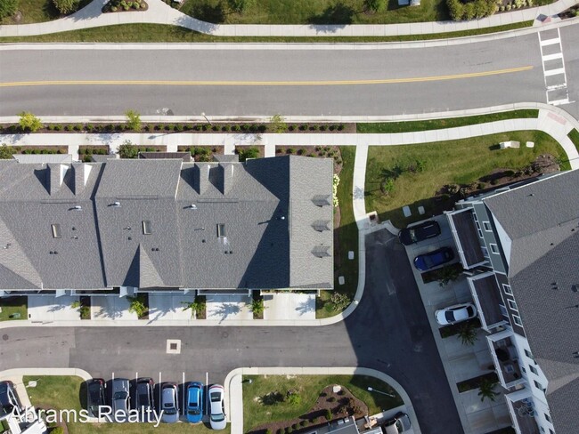 Building Photo - 3 br, 2.5 bath House - 4164 Beckenham Blvd