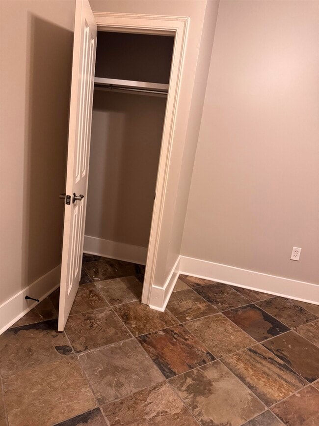 Building Photo - 620 Tennessee St