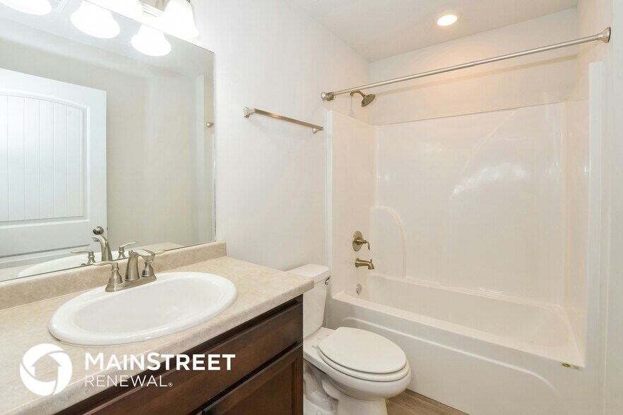 Building Photo - 7826 Ferndale Dr