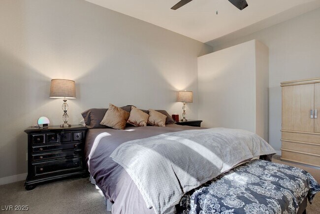 Building Photo - 755 Cam Del Ray