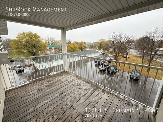 Building Photo - 1428 E St Germain St