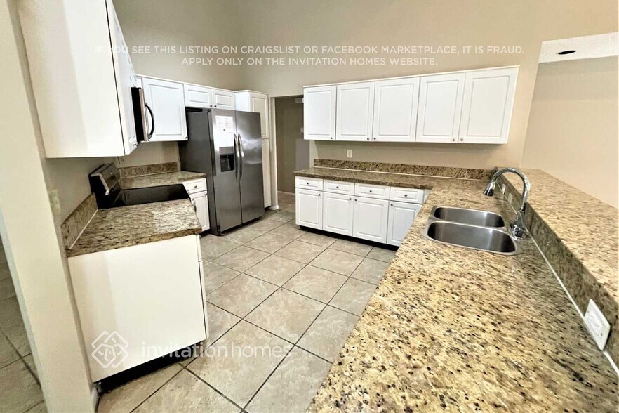 Building Photo - 5215 NW 51st Ct