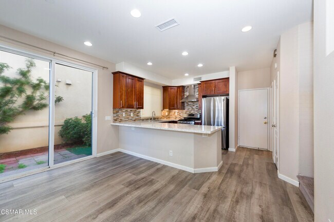 Building Photo - 214 E Port Hueneme Rd