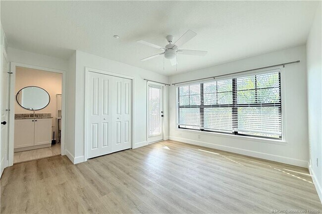 Building Photo - 3375 SW Mapp Rd