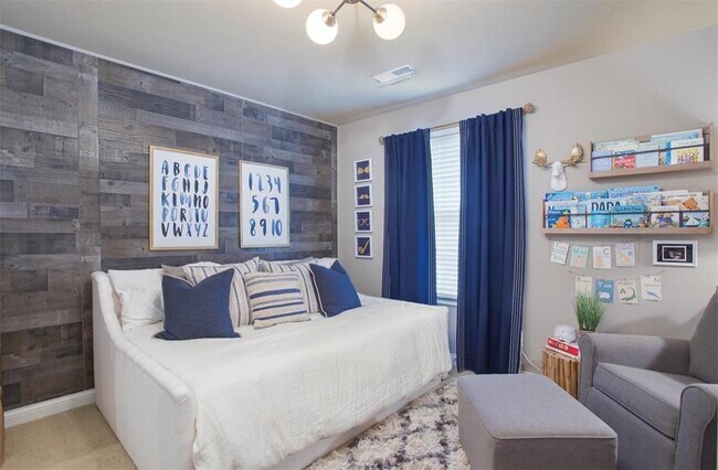 Building Photo - 308 East Promenade