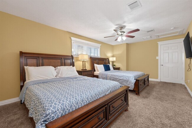 Building Photo - 13703 Templar Ln