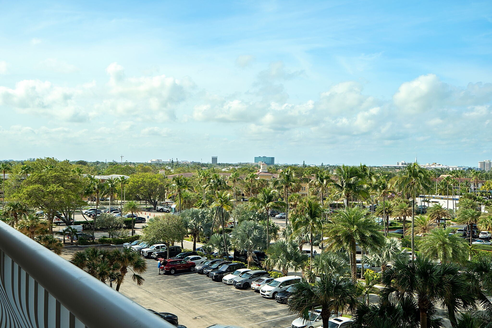 Building Photo - 4020 Galt Ocean Dr