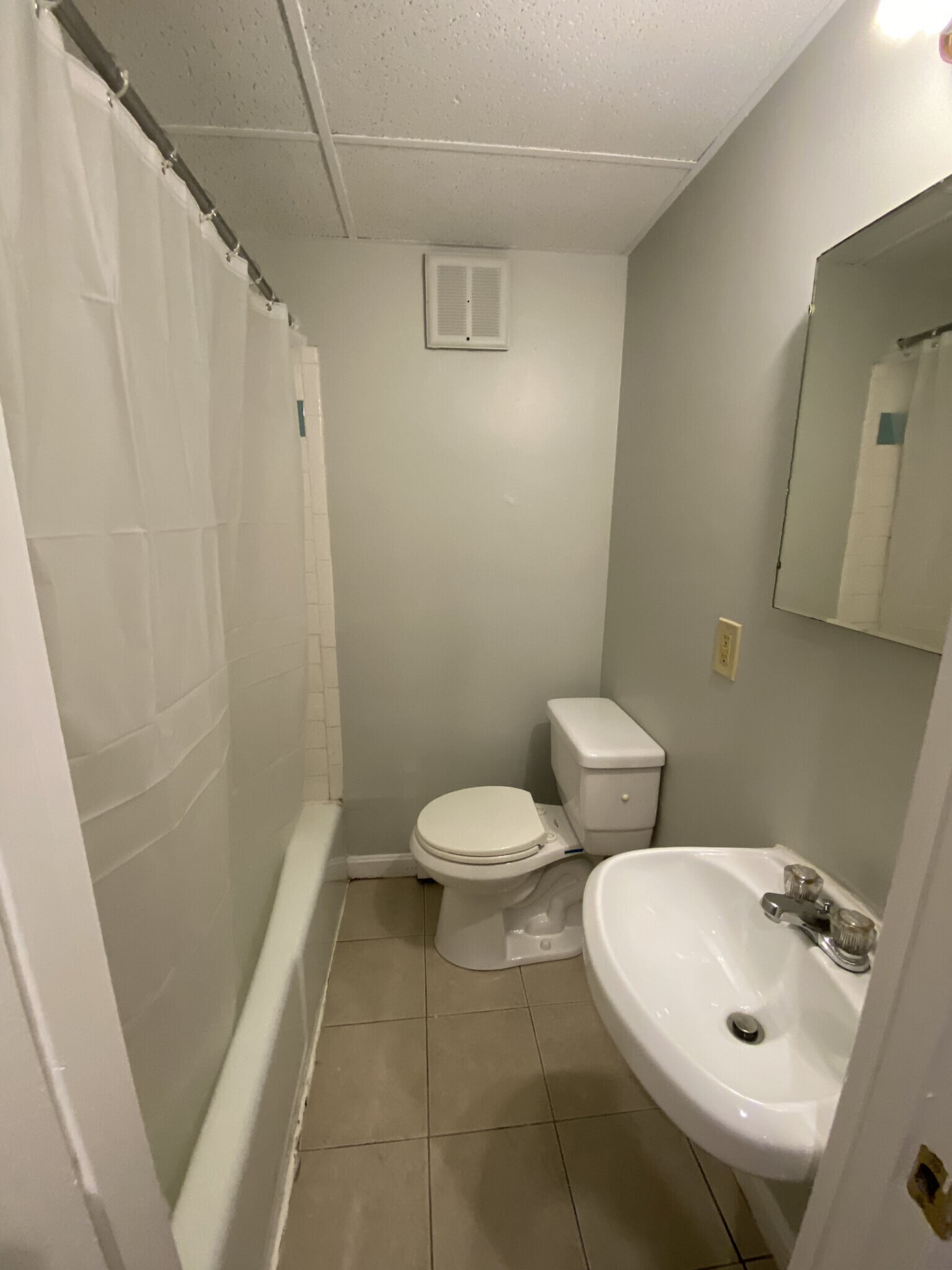 *Pictures are representative samples of the advertised unit. In some cases, the actual units you tou - 510 Beacon St