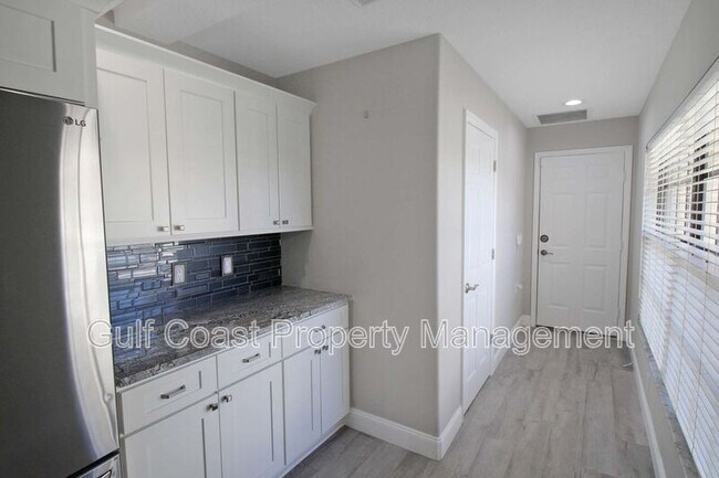 Building Photo - 6019 Courtside Dr
