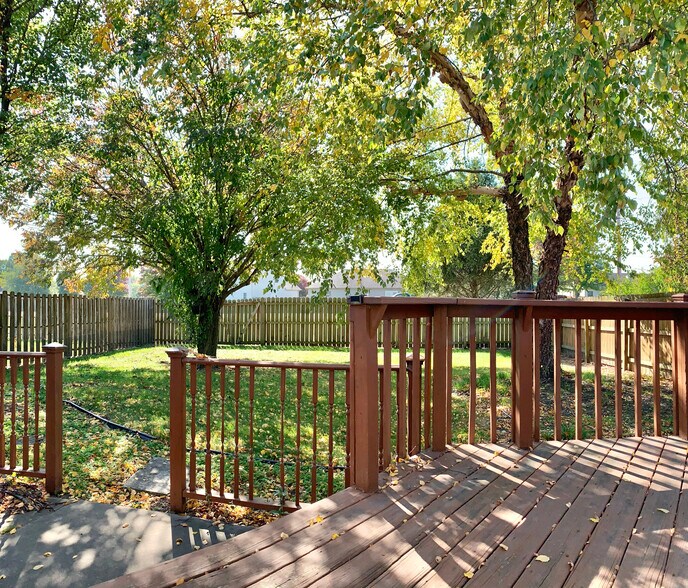 Building Photo - 3526 Teakwood Dr