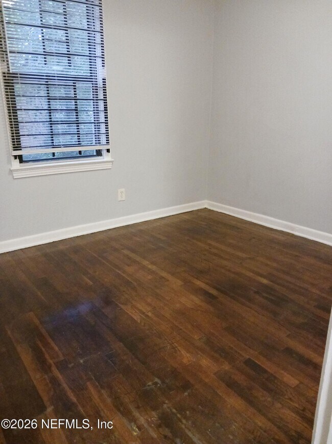 Building Photo - 5226 Bunche Dr