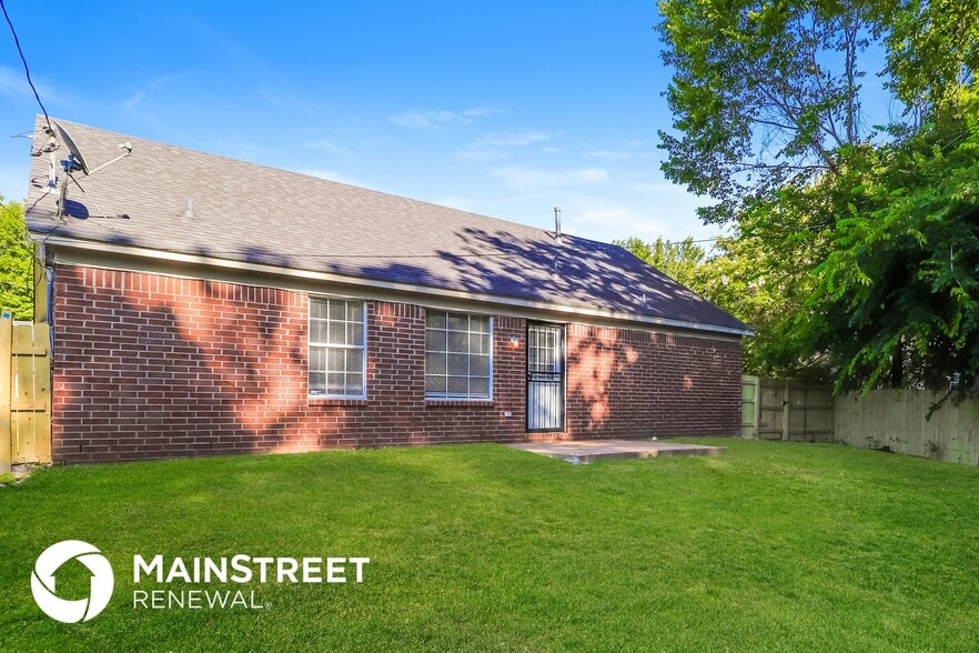 Building Photo - 4441 Longtree Cove