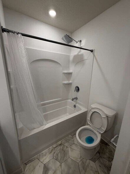 Building Photo - 10604 Heron Ave S