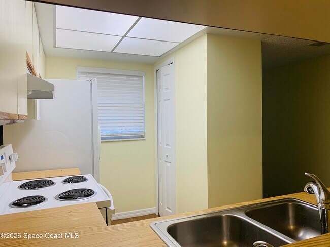 Building Photo - 3092 Sir Hamilton Cir