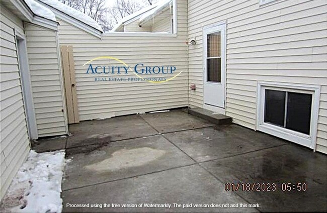 Building Photo - 3BR, 2BA Townhome for Rent