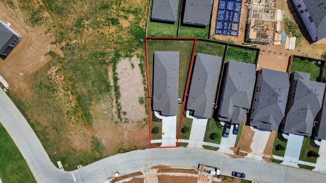 Building Photo - 29515 Pondview Dr