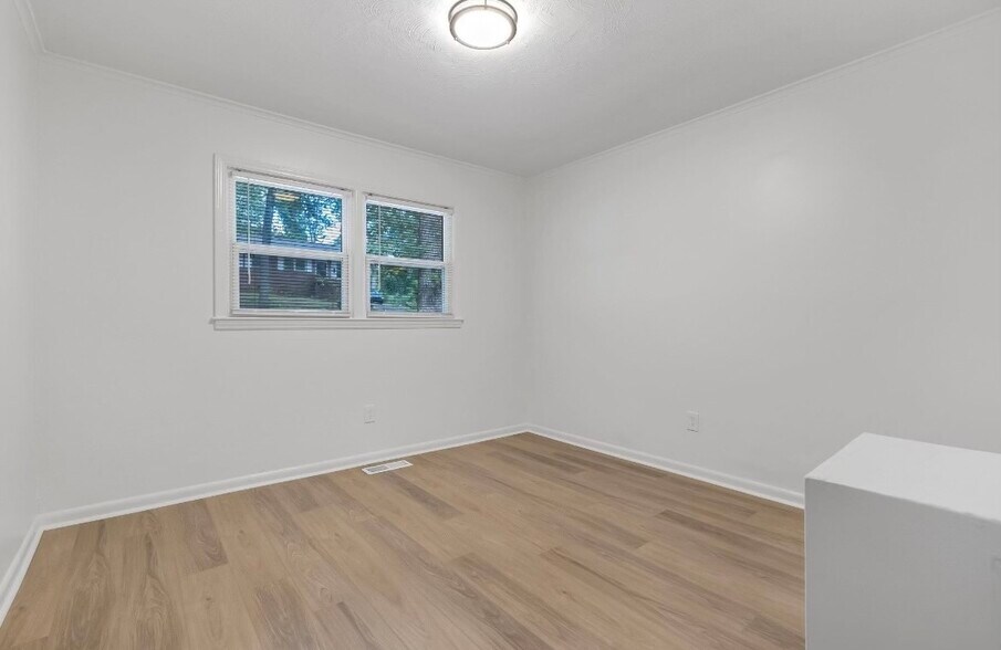 Building Photo - 409 Yardley Ct