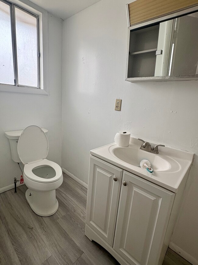 Building Photo - 1345 Cornell Ave