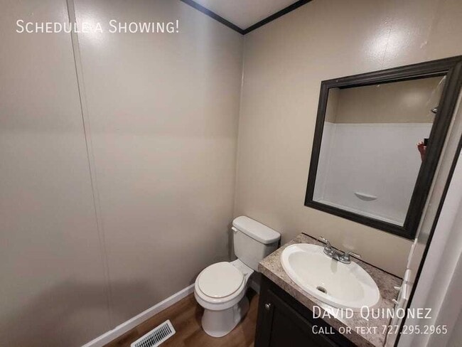 Building Photo - 217 Eastwood Dr