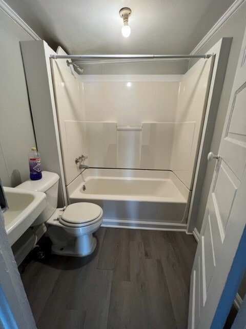 Building Photo - 401 Walnut St