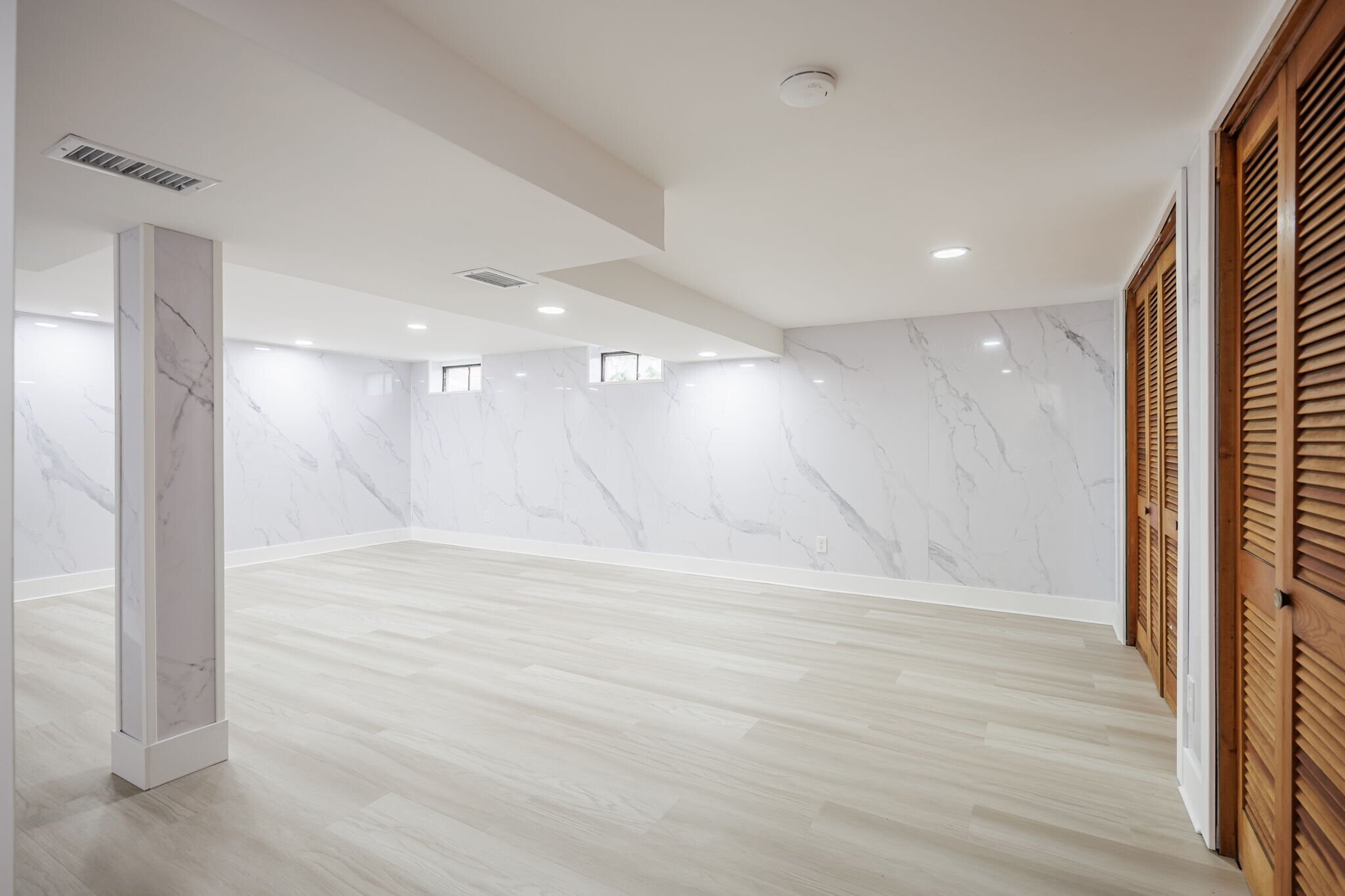 Building Photo - 10 Stuyvesant Rd