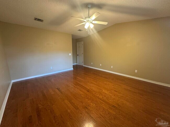 Building Photo - 1301 Little Creek Cir