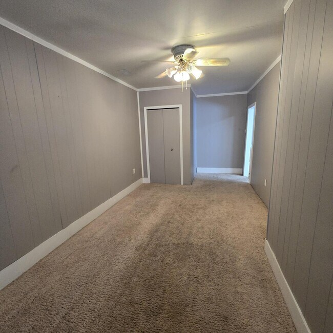 Building Photo - 11600 Atlantic City Ave NE