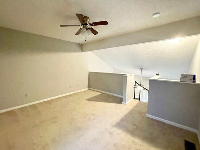 Building Photo - Harbison