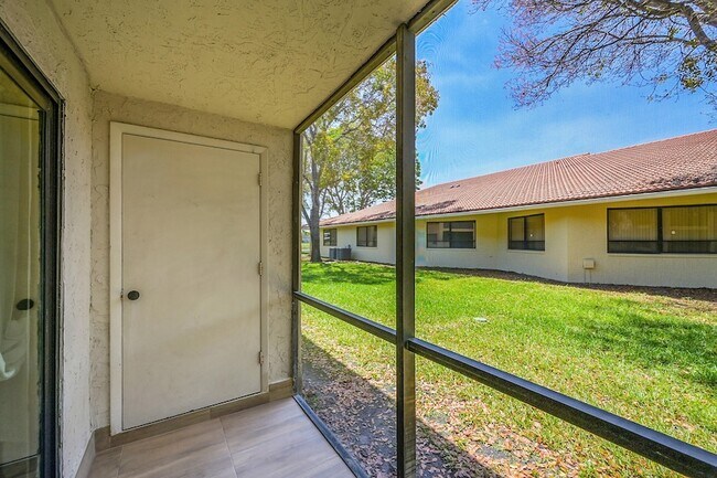 Building Photo - 9503 Boca Cove Cir