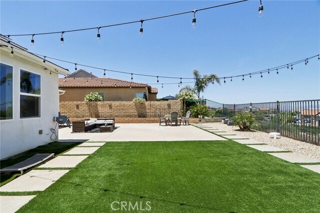 Building Photo - 25220 Golden Maple Dr