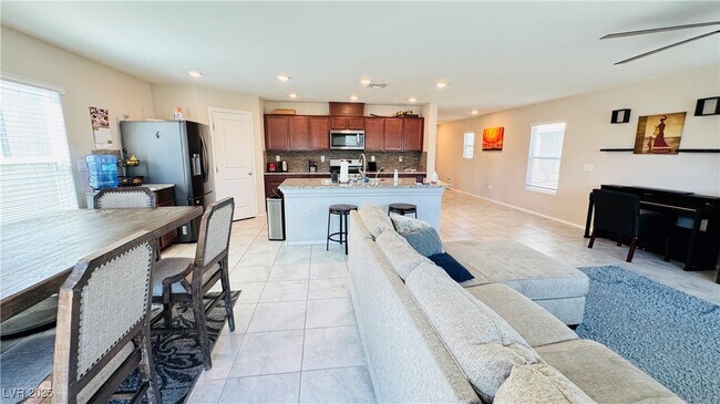 Building Photo - 5787 Amber Orchard Ct