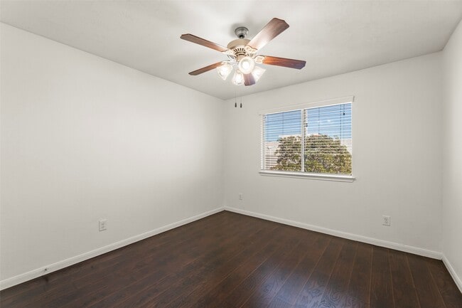 Building Photo - 3406 Inverness Path Lane