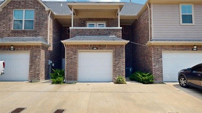 Building Photo - 2005 Harvey Mitchell Pkwy S