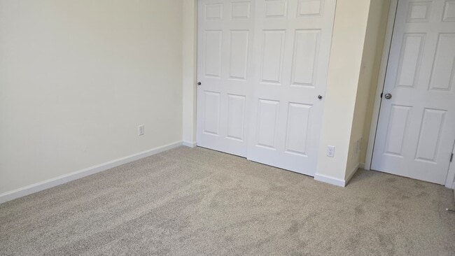 Building Photo - 425 Sunset Hollow Drive