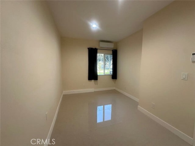 Building Photo - 0 S Evanwood Ave