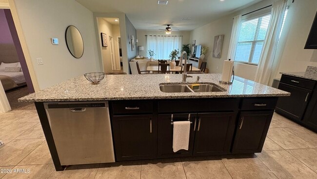 Building Photo - 30998 W Earll Dr